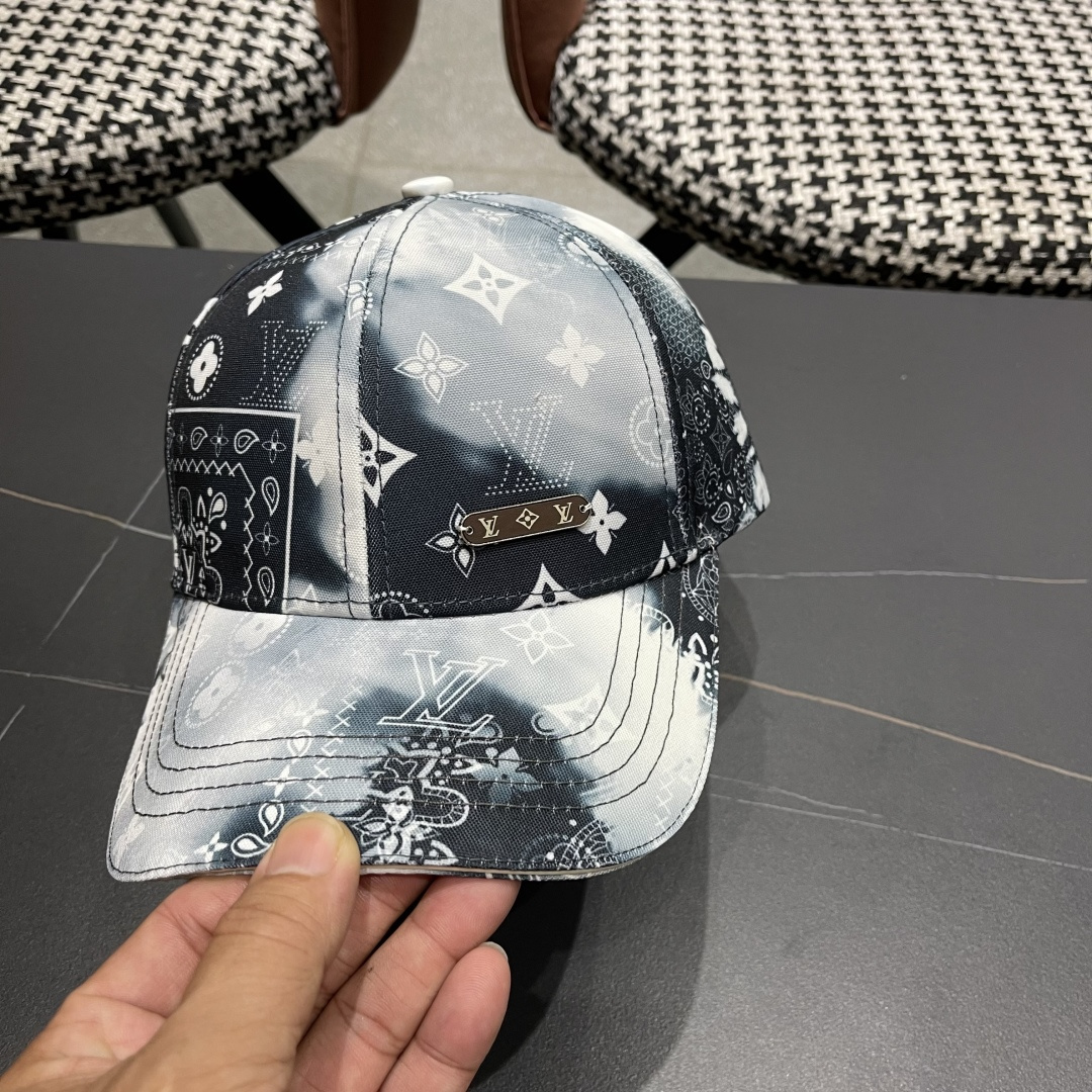  路易威登棒球帽LouisVuitton👒😍2025新款LV棒球帽，重工打造♥完美刺绣，高端大气，百搭款