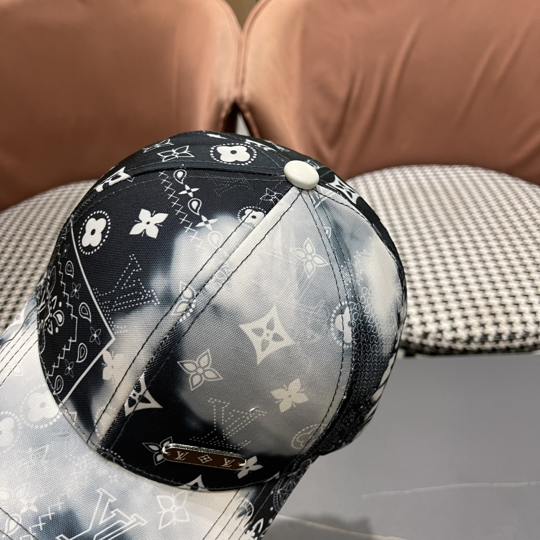  路易威登棒球帽LouisVuitton👒😍2025新款LV棒球帽，重工打造♥完美刺绣，高端大气，百搭款