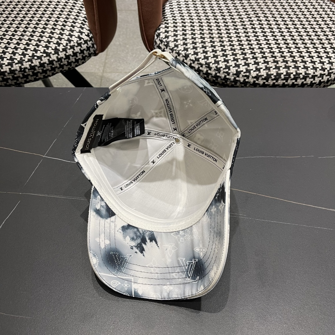  路易威登棒球帽LouisVuitton👒😍2025新款LV棒球帽，重工打造♥完美刺绣，高端大气，百搭款