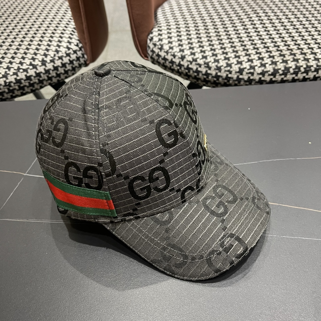  Gucci(古奇)经典原单棒球帽😍原版帆布轻盈透气！实物拍摄，四季百搭男女适用，基础头围56，贴片可调