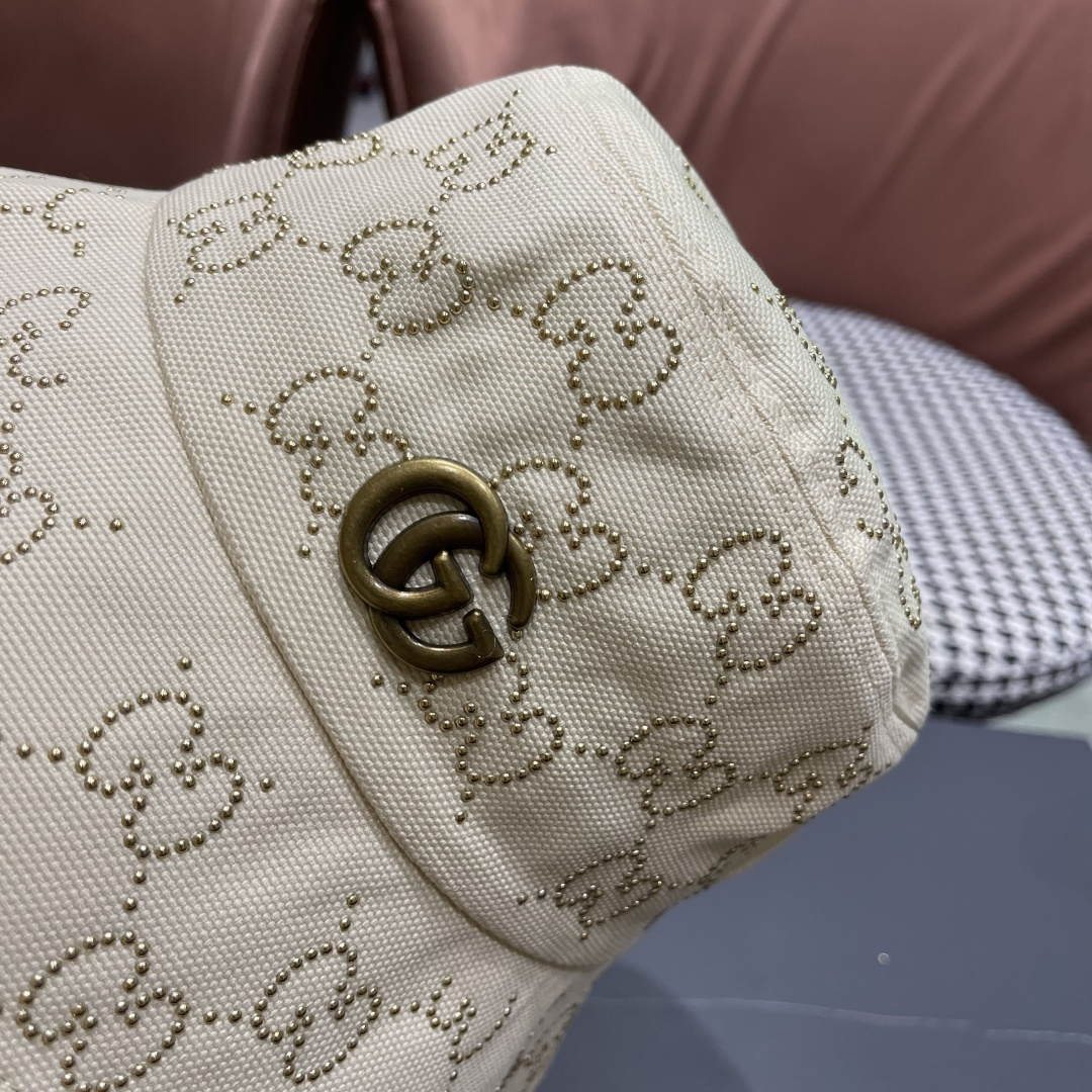 
GUCCI古奇渔夫帽👒2025官网新品Gucci🧢原单品质火爆来袭 工艺非常精美 高档大气上档次！低调