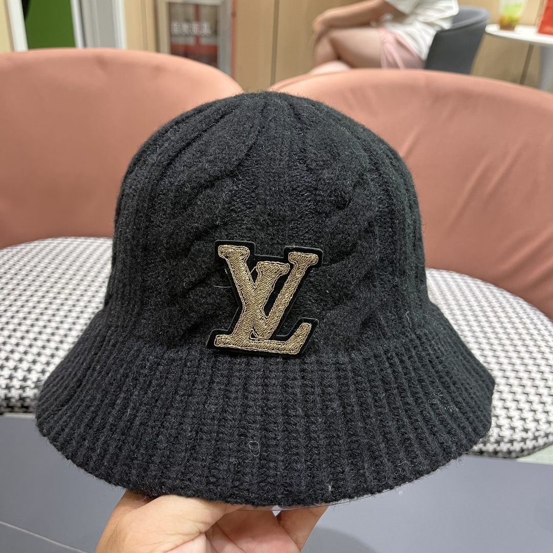  Lv路易威登 显脸小韩版潮复古手工毛线盆帽子女秋冬季保暖
百搭显白针织渔夫帽