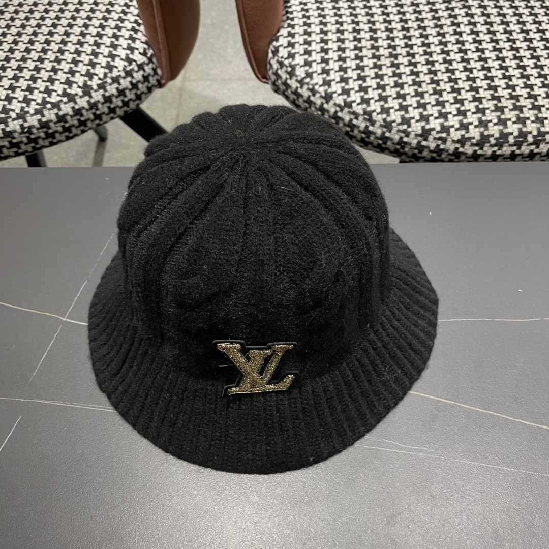 Lv路易威登 显脸小韩版潮复古手工毛线盆帽子女秋冬季保暖
百搭显白针织渔夫帽