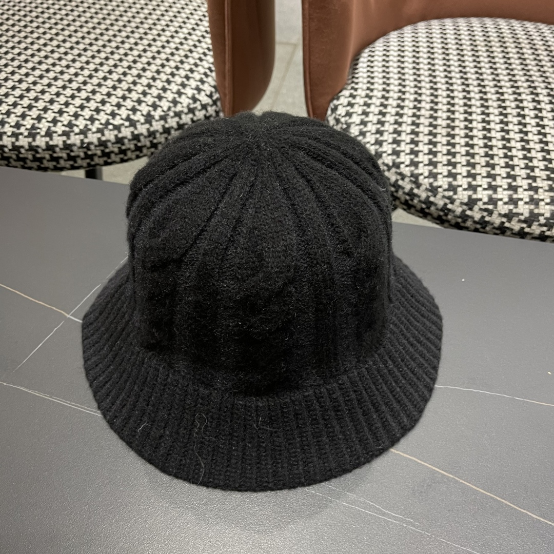  Lv路易威登 显脸小韩版潮复古手工毛线盆帽子女秋冬季保暖
百搭显白针织渔夫帽