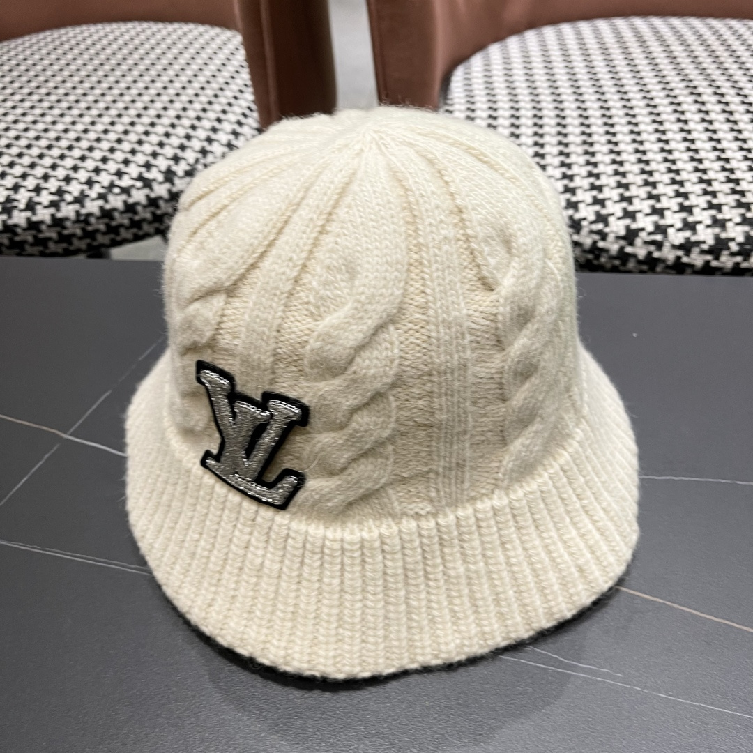  Lv路易威登 显脸小韩版潮复古手工毛线盆帽子女秋冬季保暖
百搭显白针织渔夫帽