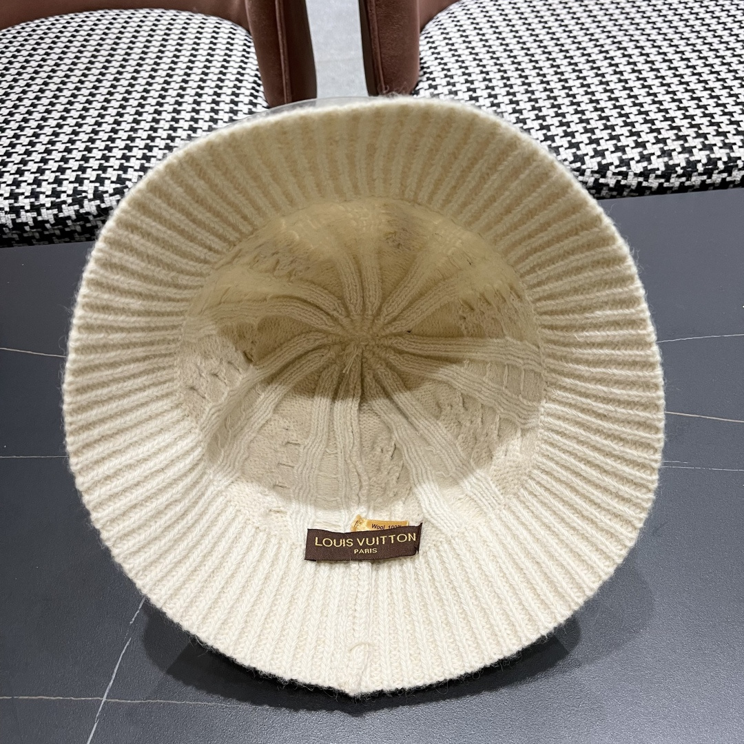  Lv路易威登 显脸小韩版潮复古手工毛线盆帽子女秋冬季保暖
百搭显白针织渔夫帽