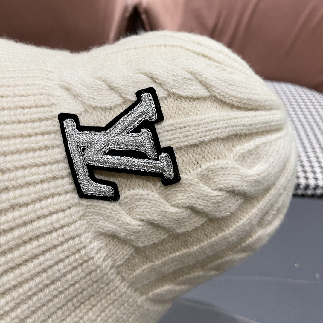  Lv路易威登 显脸小韩版潮复古手工毛线盆帽子女秋冬季保暖
百搭显白针织渔夫帽