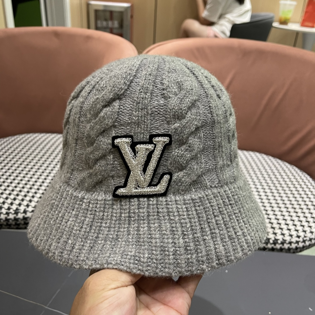  Lv路易威登 显脸小韩版潮复古手工毛线盆帽子女秋冬季保暖
百搭显白针织渔夫帽