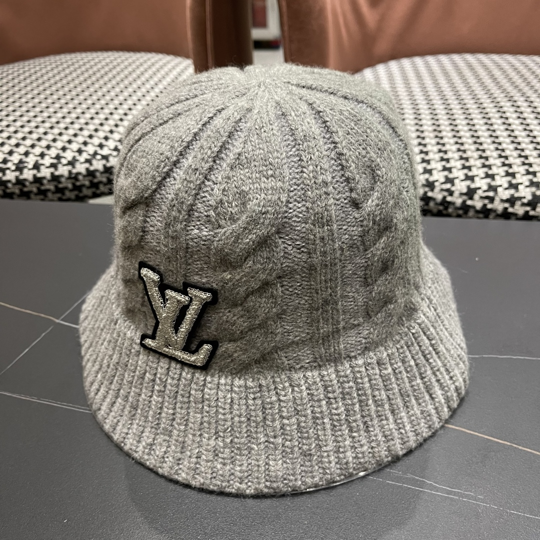  Lv路易威登 显脸小韩版潮复古手工毛线盆帽子女秋冬季保暖
百搭显白针织渔夫帽