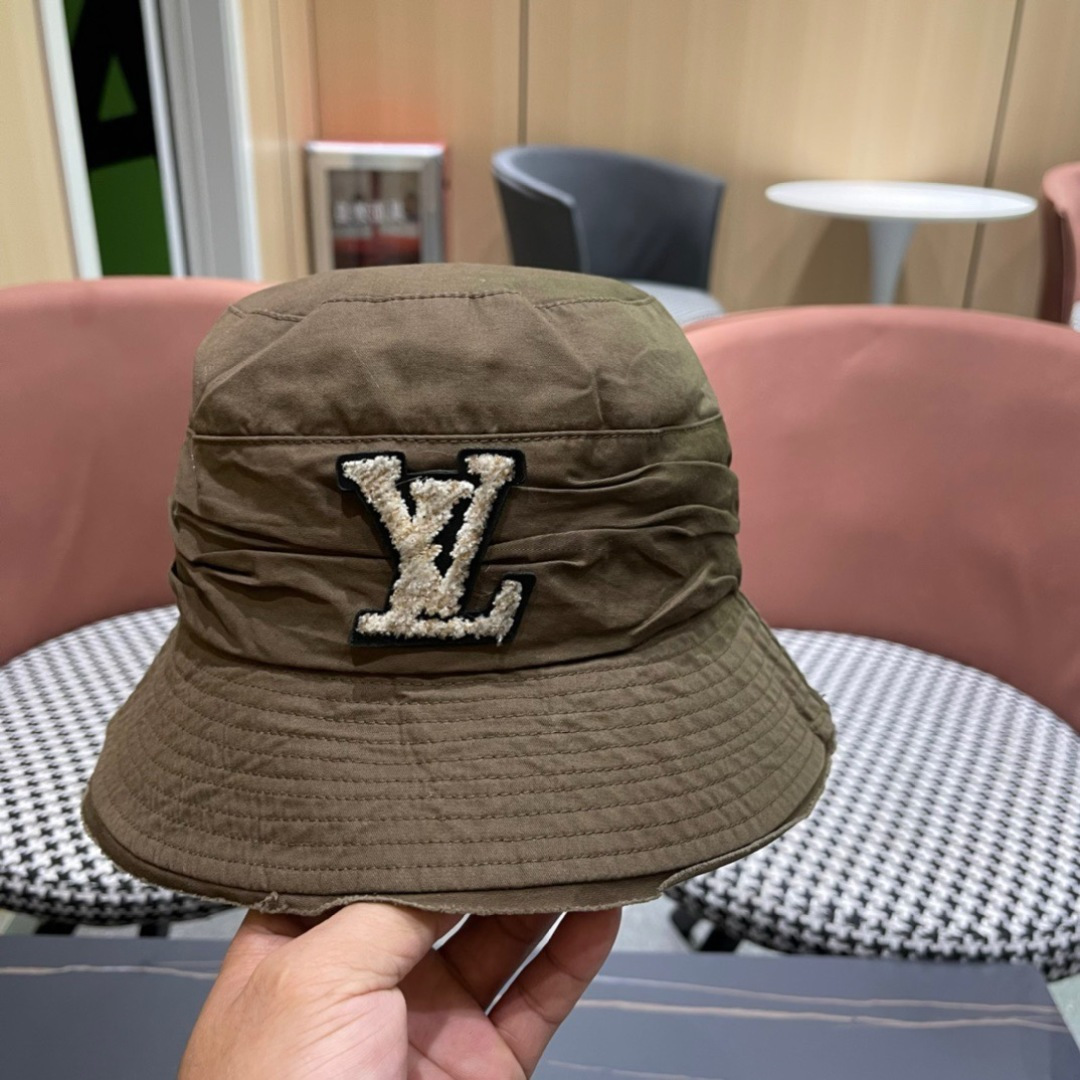  LV路易威登2025渔夫帽  轻盈透气。完美版型，对格精准无误，独家实物
