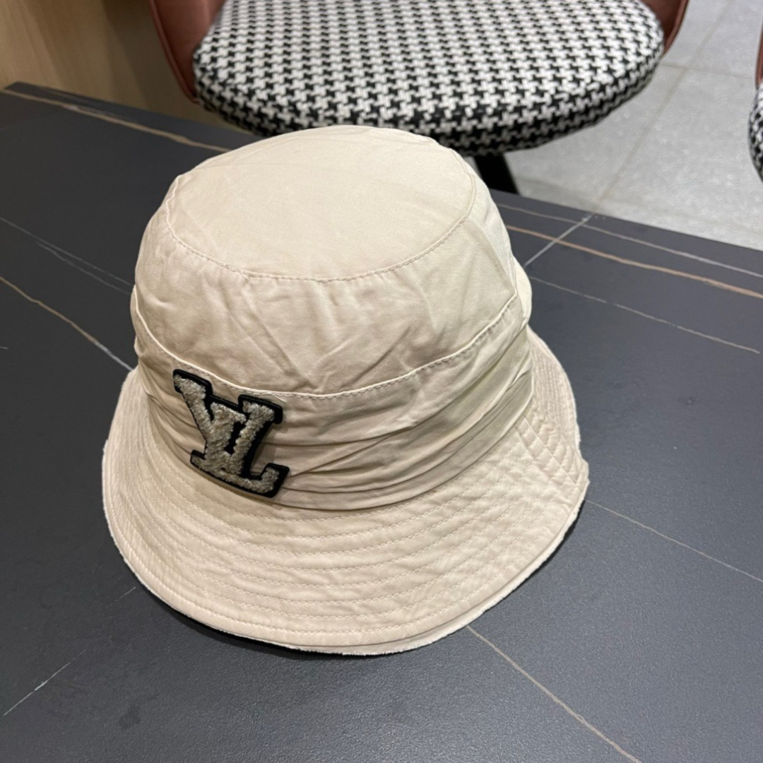  LV路易威登2025渔夫帽  轻盈透气。完美版型，对格精准无误，独家实物