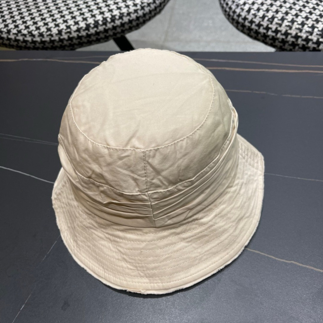  LV路易威登2025渔夫帽  轻盈透气。完美版型，对格精准无误，独家实物