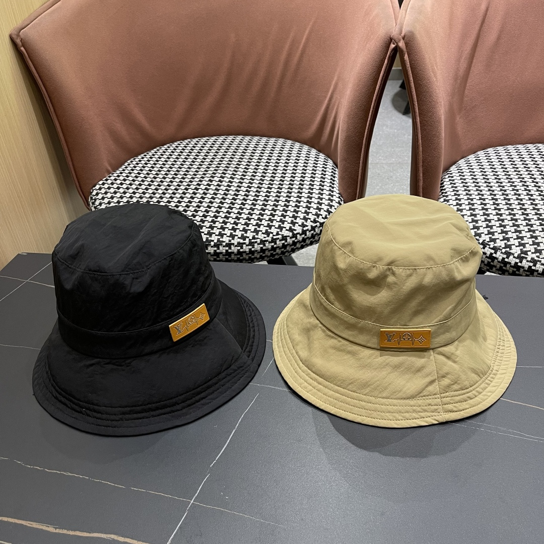  Lv路易威登渔夫帽女显脸小韩版春夏季百搭休闲遮阳防晒盆
帽逛街通勤出游帽子