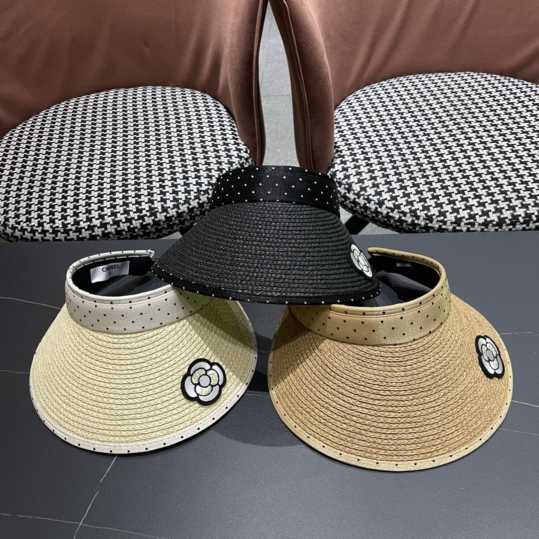  香奈儿CHANEL 新款法式波点大檐品脸小遮阳草编空顶帽女春夏防
晒潮时尚休闲 01