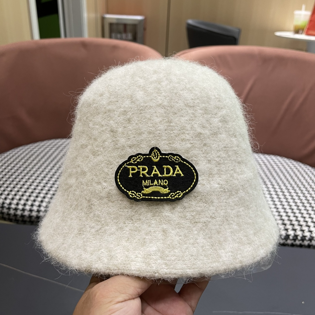 普拉达Prada 2025新款毛绒渔夫帽女秋冬帽子冬款渔夫女帽冬季