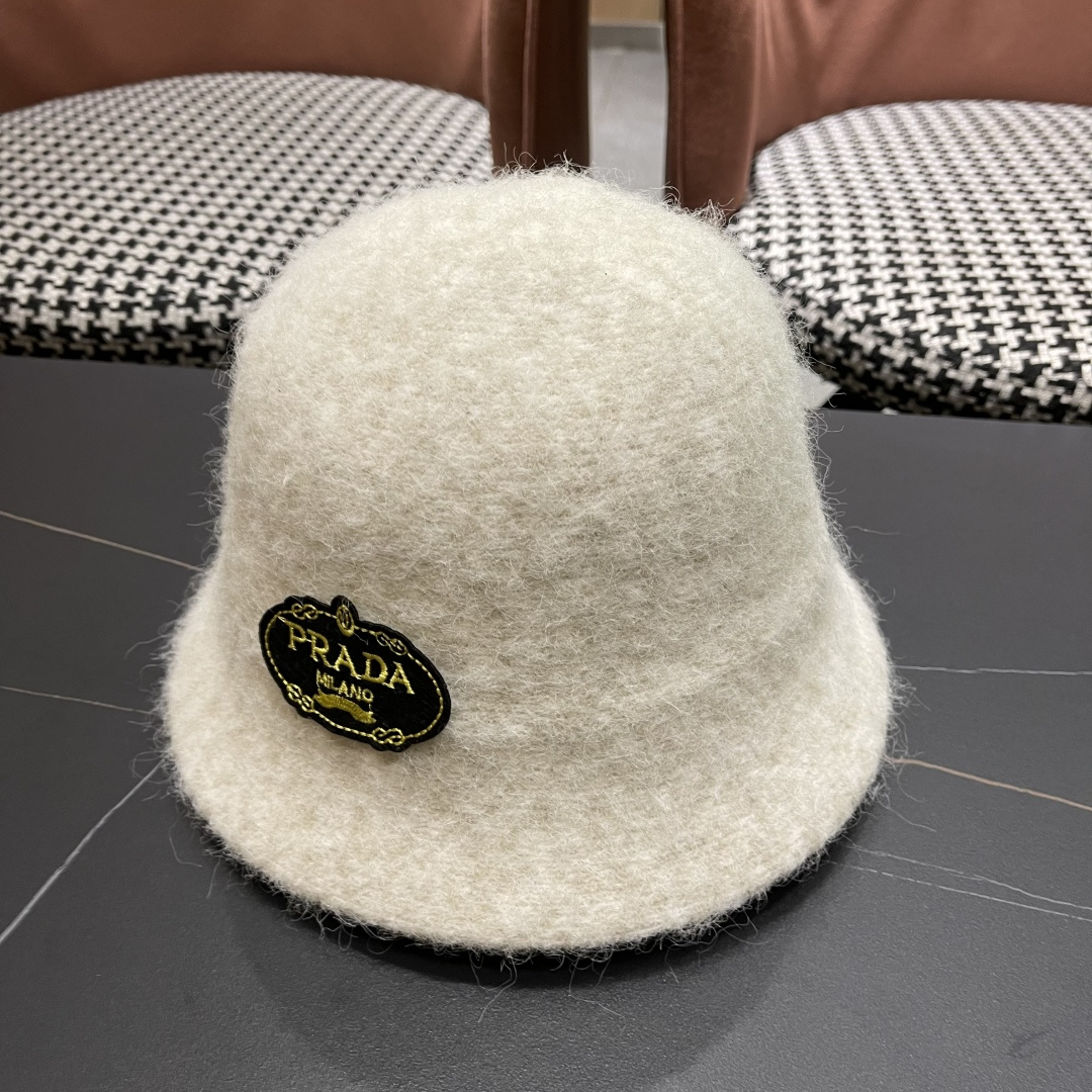 普拉达Prada 2025新款毛绒渔夫帽女秋冬帽子冬款渔夫女帽冬季