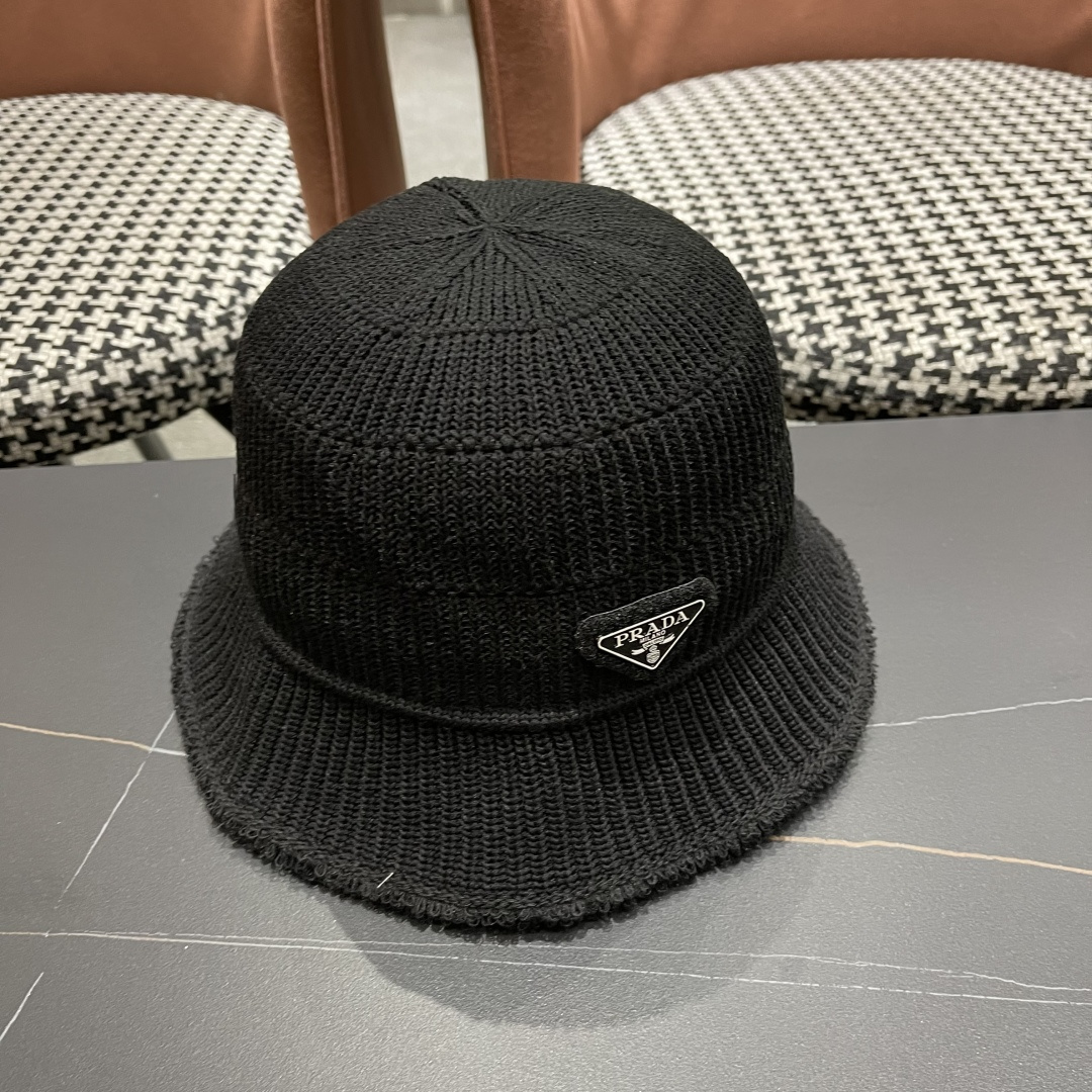  普拉达Prada是2025渔夫帽子女秋冬季大头围显脸小手工毛线帽针织护耳帽