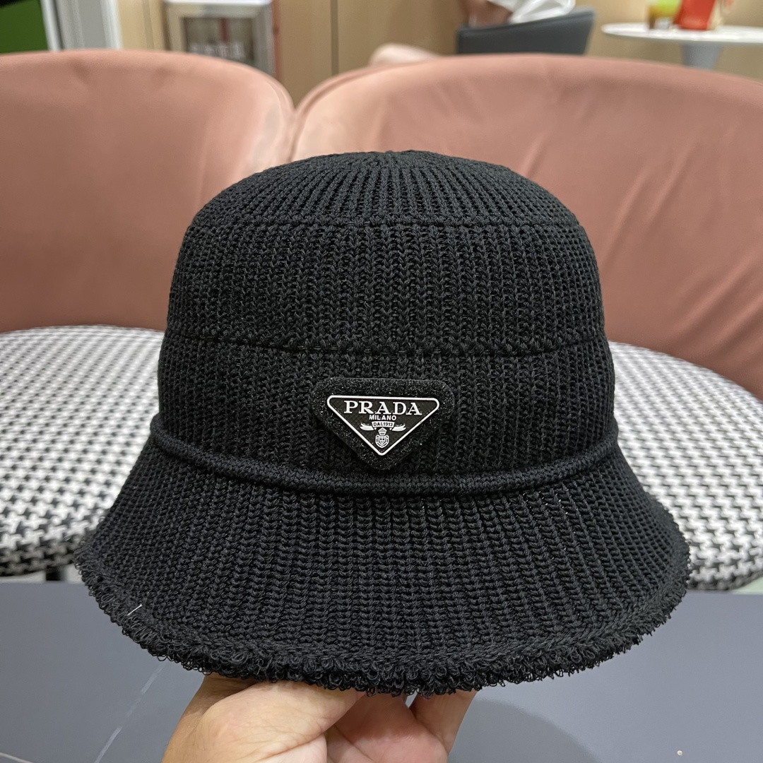  普拉达Prada是2025渔夫帽子女秋冬季大头围显脸小手工毛线帽针织护耳帽