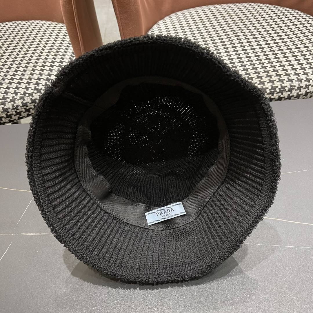  普拉达Prada是2025渔夫帽子女秋冬季大头围显脸小手工毛线帽针织护耳帽