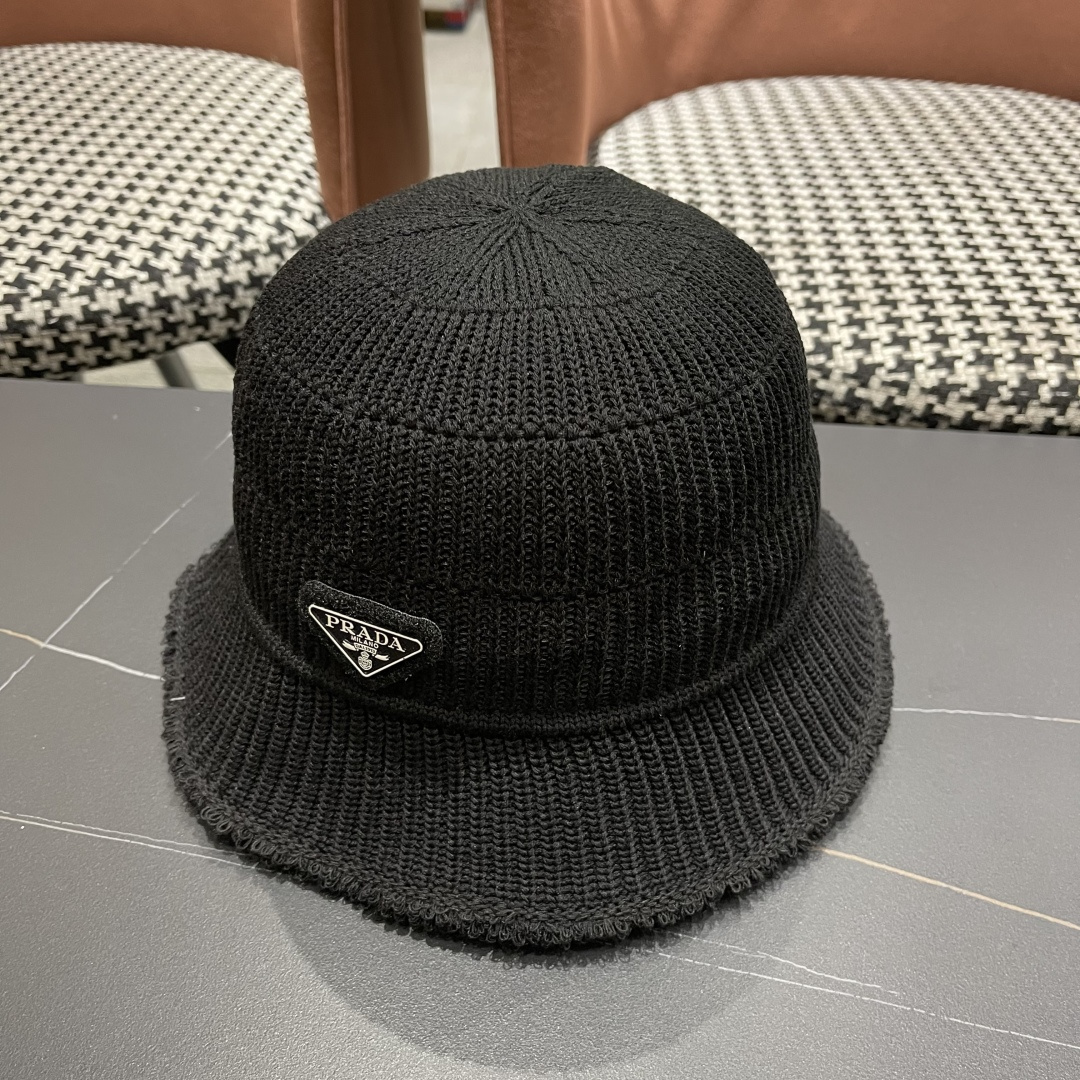  普拉达Prada是2025渔夫帽子女秋冬季大头围显脸小手工毛线帽针织护耳帽