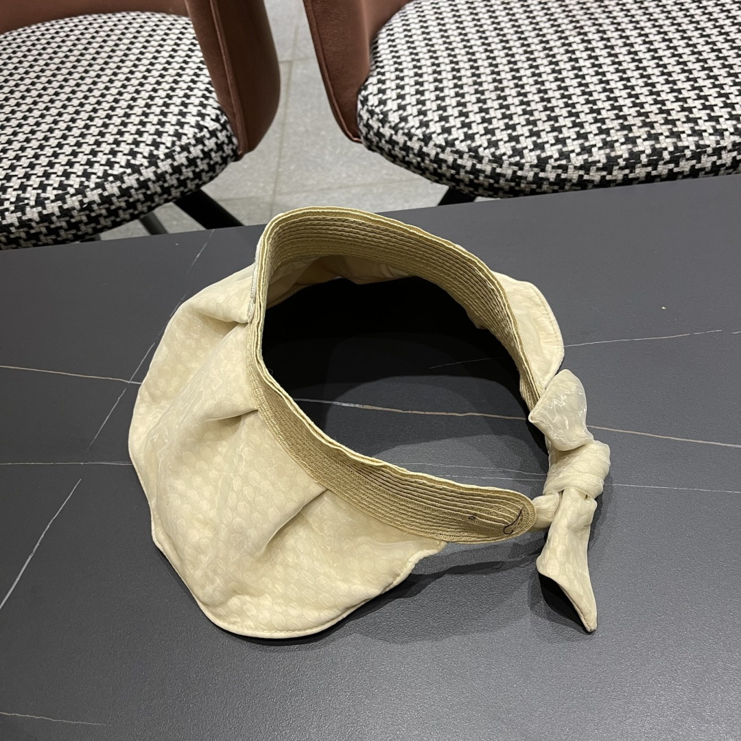  赛琳 时尚贝壳帽休闲防紫外线新款帽子女
夏季浮雕花纹可折叠防晒遮阳帽