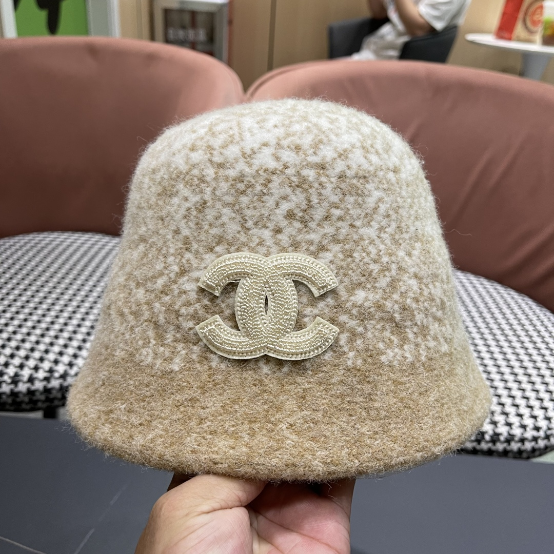  香奈儿 2025秋冬防寒保暖护耳渔夫帽子女素颜显脸小水桶帽毛绒帽