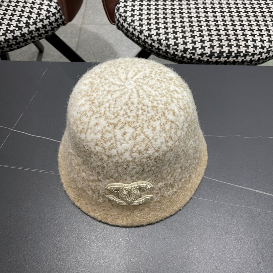  香奈儿 2025秋冬防寒保暖护耳渔夫帽子女素颜显脸小水桶帽毛绒帽