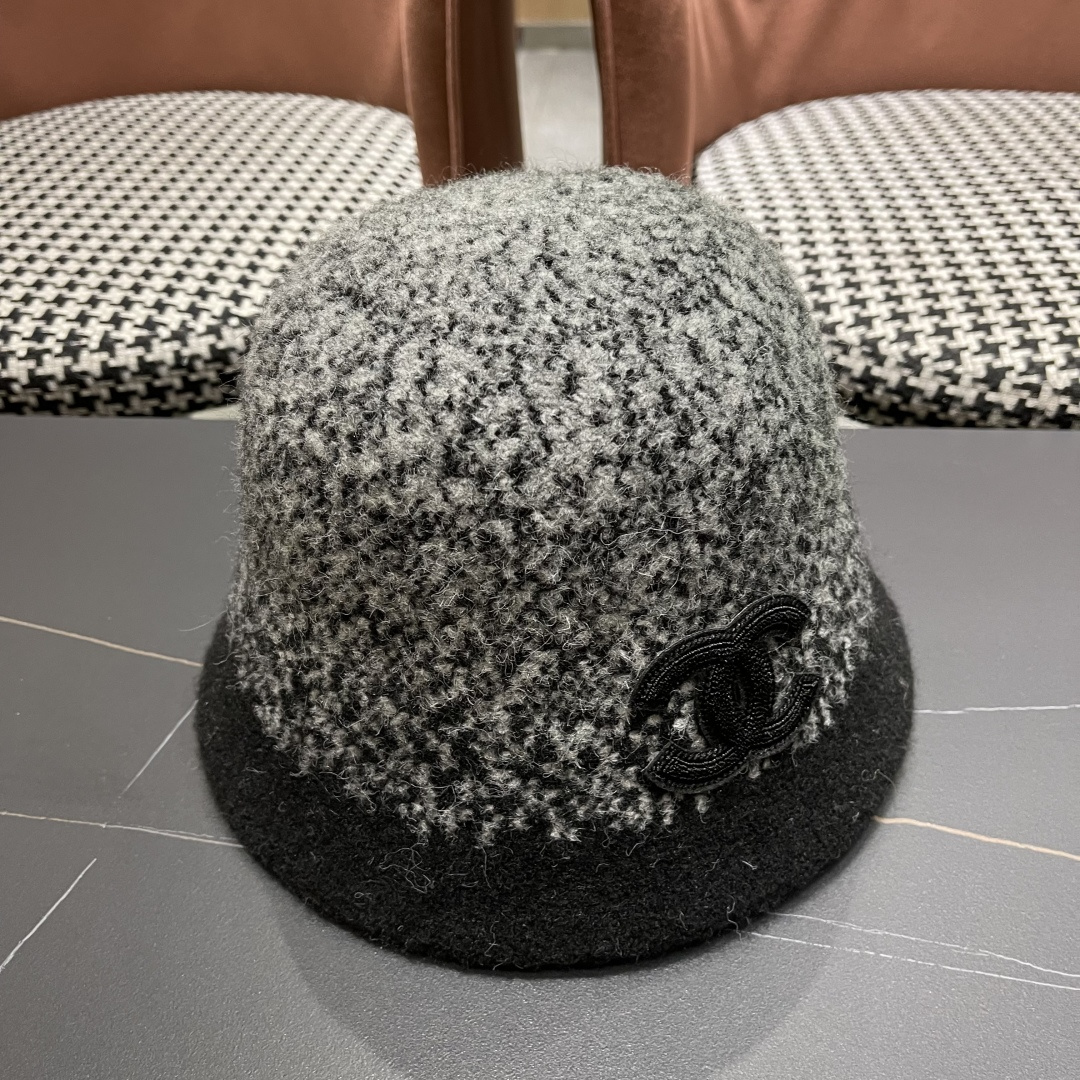  香奈儿 2025秋冬防寒保暖护耳渔夫帽子女素颜显脸小水桶帽毛绒帽