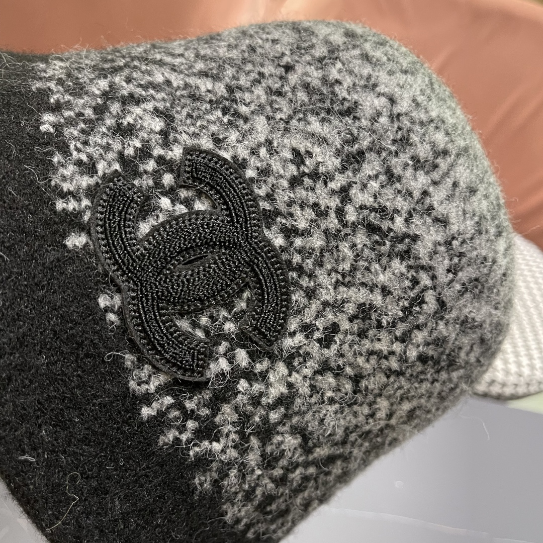  香奈儿 2025秋冬防寒保暖护耳渔夫帽子女素颜显脸小水桶帽毛绒帽