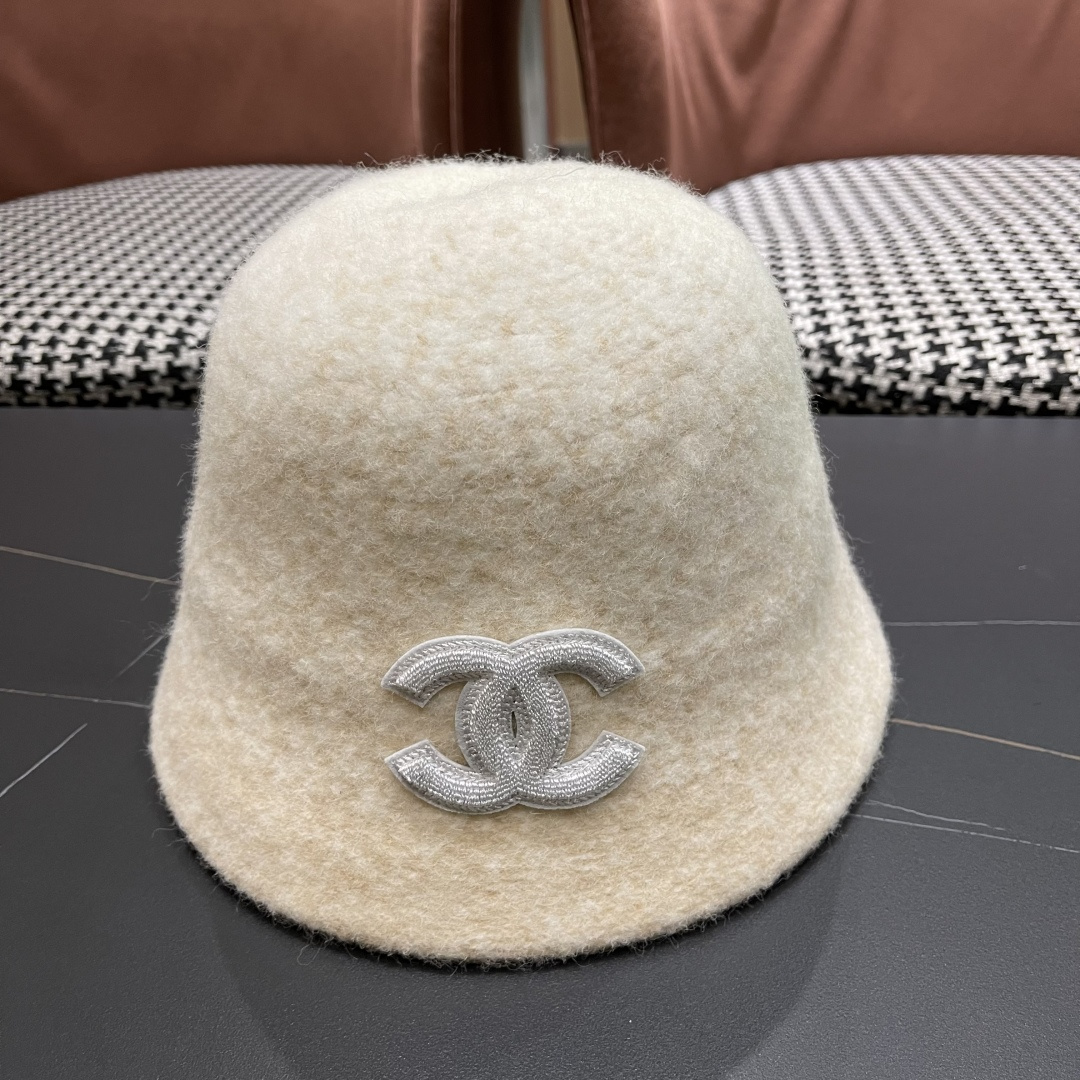  香奈儿 2025秋冬防寒保暖护耳渔夫帽子女素颜显脸小水桶帽毛绒帽
