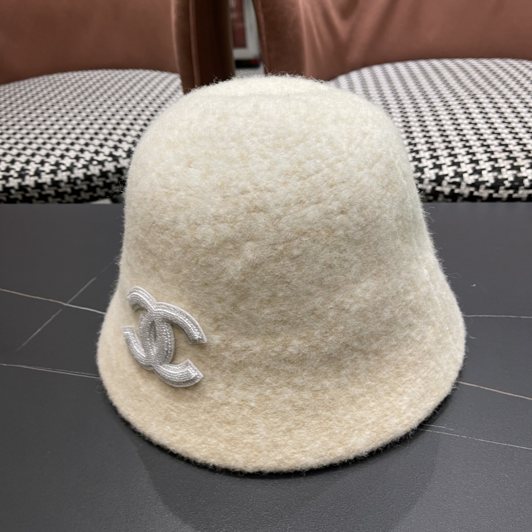 香奈儿 2025秋冬防寒保暖护耳渔夫帽子女素颜显脸小水桶帽毛绒帽