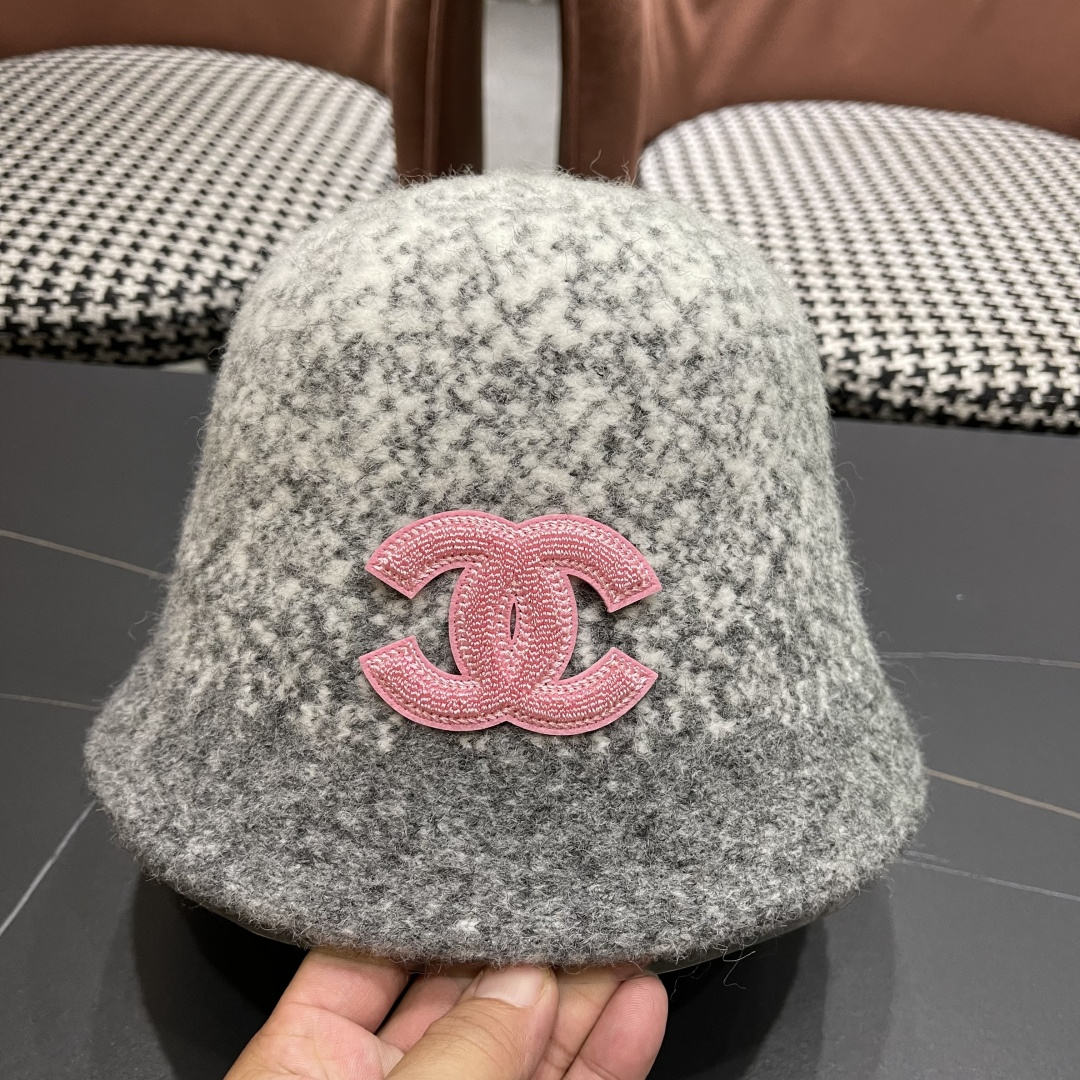  香奈儿 2025秋冬防寒保暖护耳渔夫帽子女素颜显脸小水桶帽毛绒帽