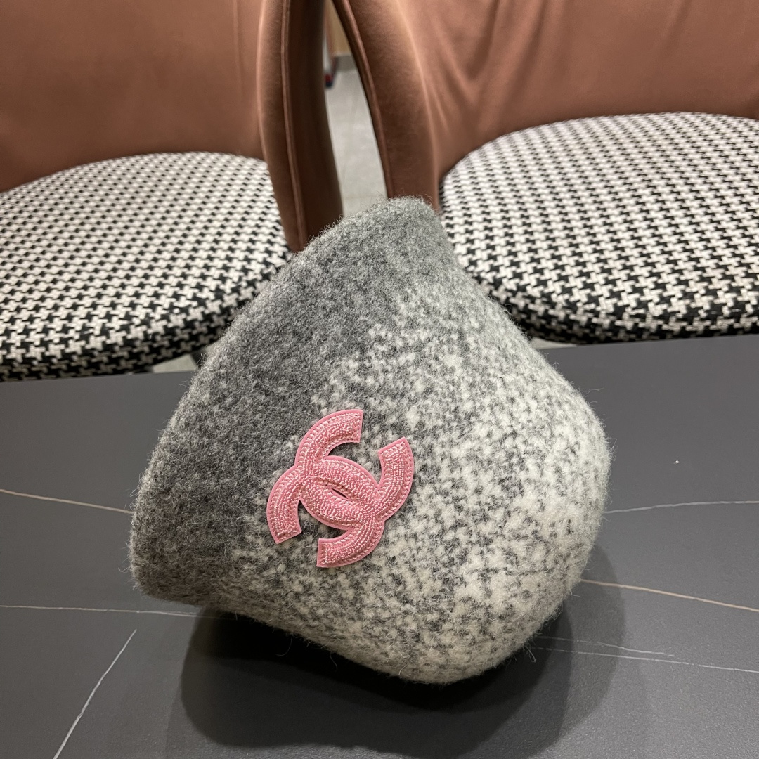  香奈儿 2025秋冬防寒保暖护耳渔夫帽子女素颜显脸小水桶帽毛绒帽