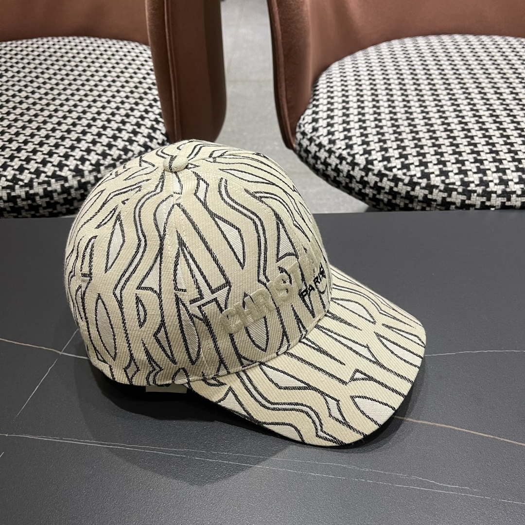 迪奥Dior👒 新款刺绣棒球帽🧢，防晒指数超高，特别显脸小，有型不软塌，可随意折叠，携带方便🤗