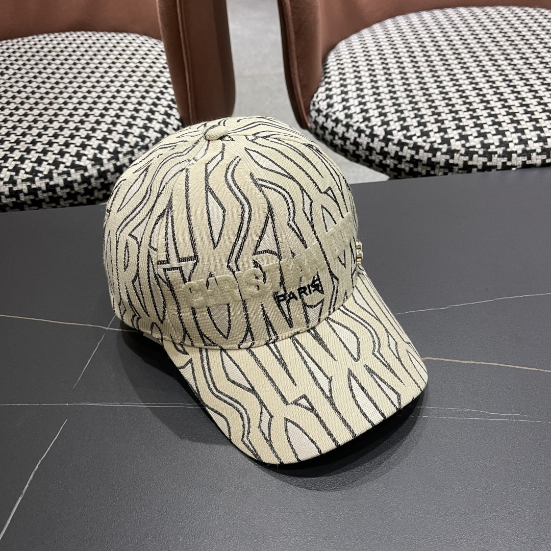 迪奥Dior👒 新款刺绣棒球帽🧢，防晒指数超高，特别显脸小，有型不软塌，可随意折叠，携带方便🤗