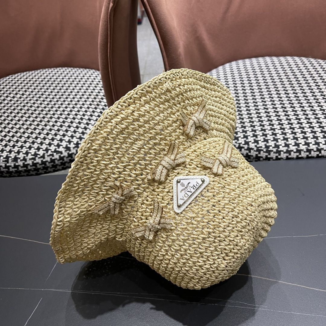 普拉达 渔夫帽女款夏季海边沙滩度假大帽檐法式草帽防晒防紫外线遮阳帽子