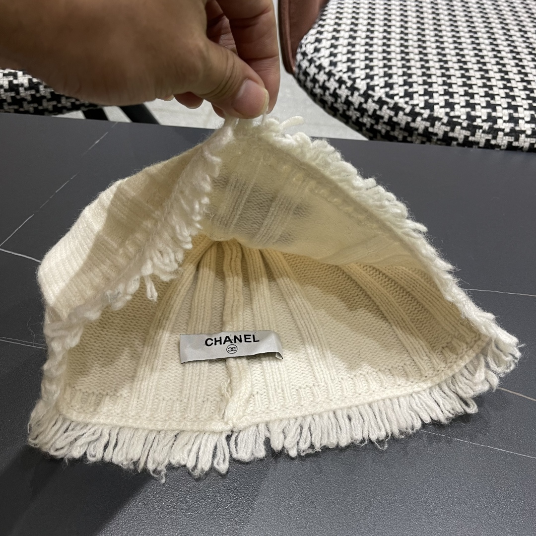  香奈儿，2025韩系毛边针织渔夫帽子女秋冬季甜美保暖百搭显脸小毛线盆帽潮