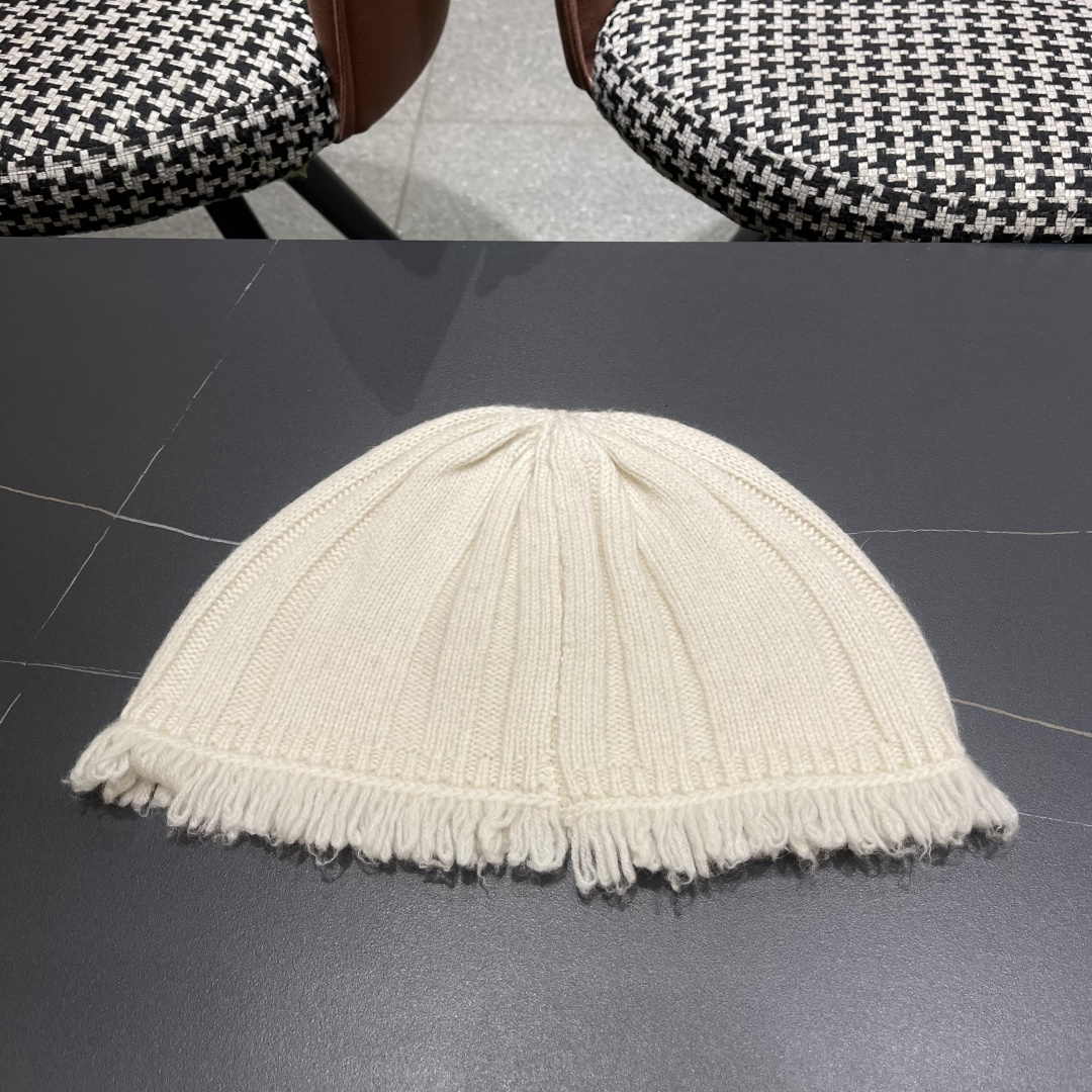  香奈儿，2025韩系毛边针织渔夫帽子女秋冬季甜美保暖百搭显脸小毛线盆帽潮