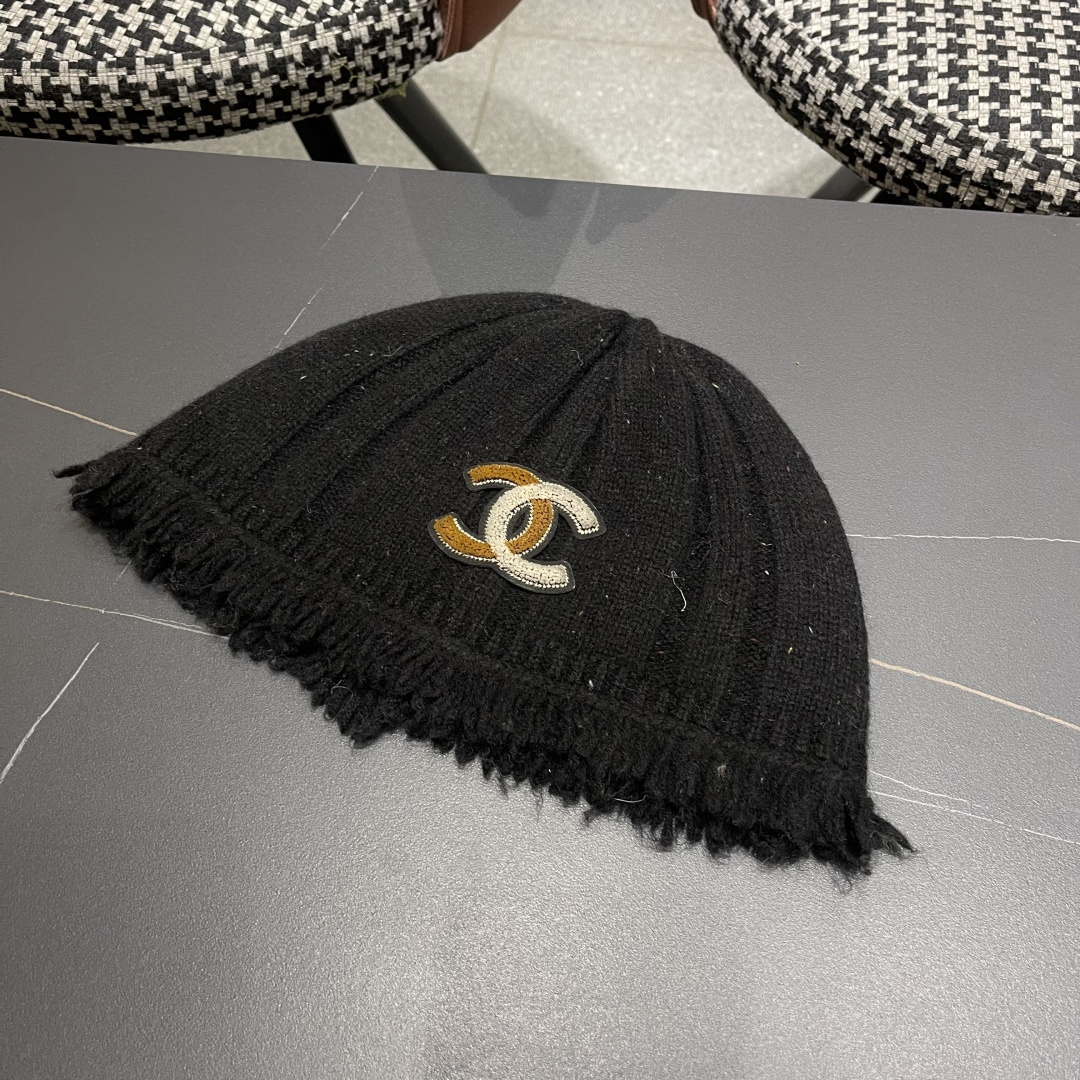  香奈儿，2025韩系毛边针织渔夫帽子女秋冬季甜美保暖百搭显脸小毛线盆帽潮