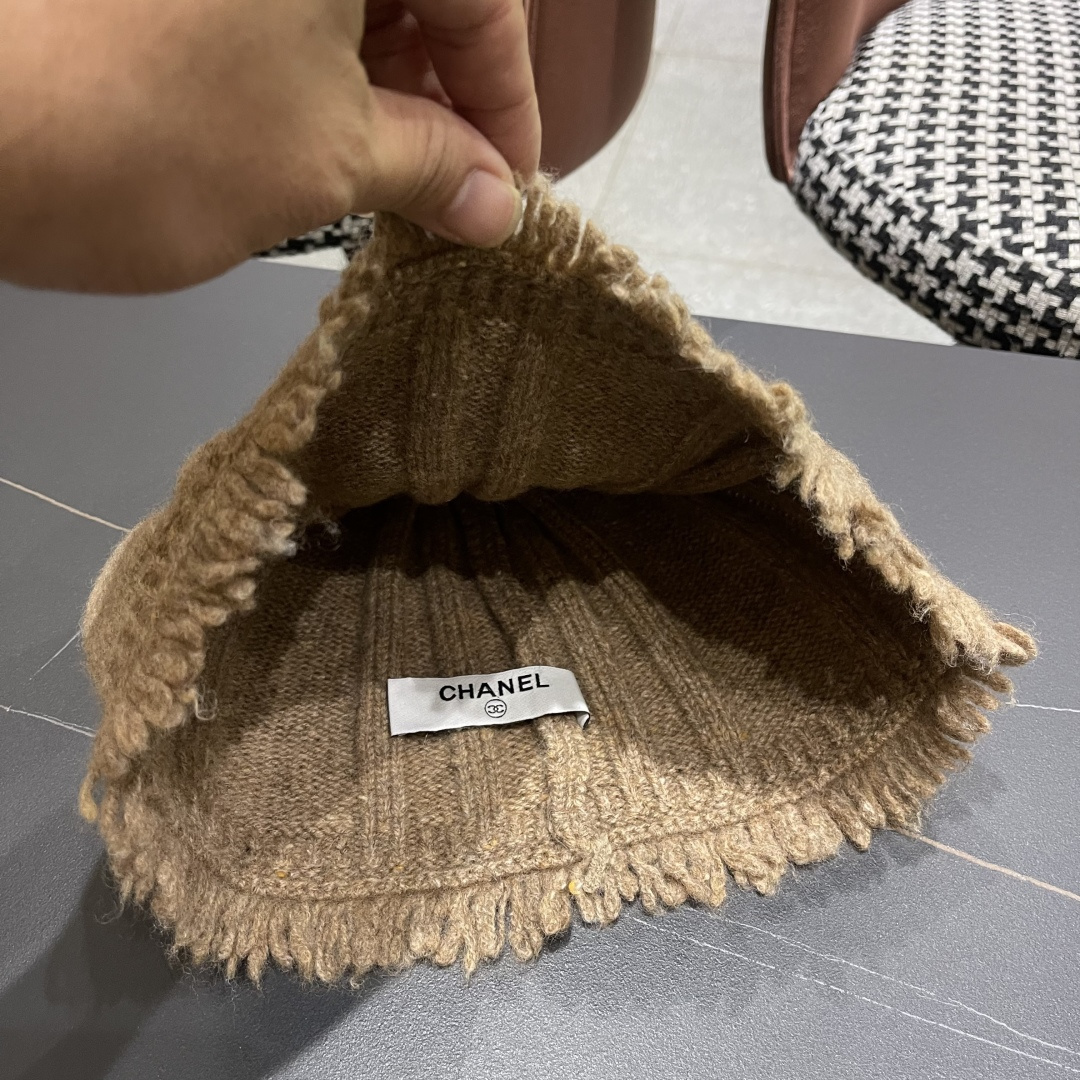 香奈儿，2025韩系毛边针织渔夫帽子女秋冬季甜美保暖百搭显脸小毛线盆帽潮