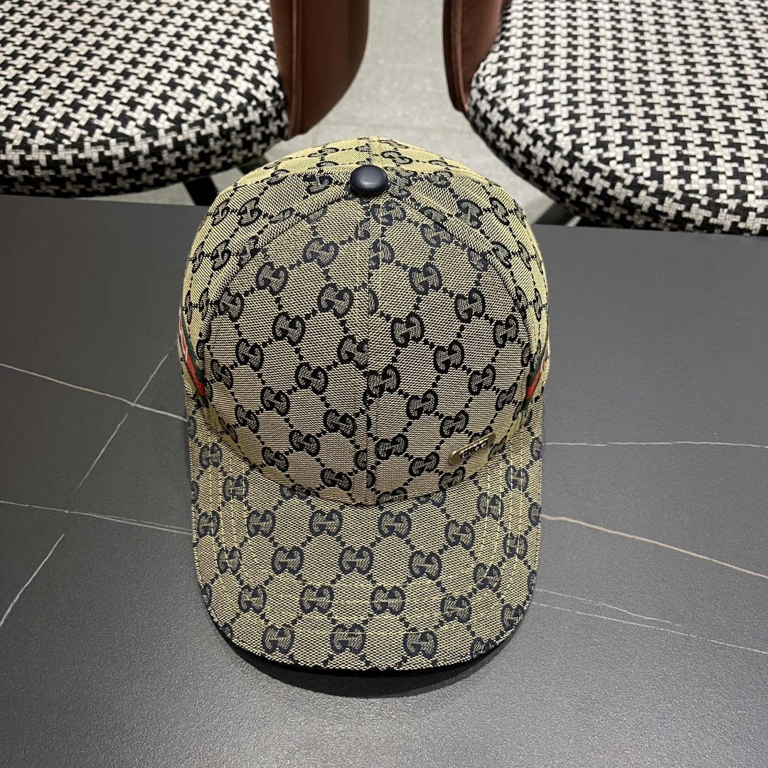 Gucci(古奇)新款原单棒球帽， 北面刺绣！专柜1:1，进口帆布+代购热门，男女可用百搭款，质量超赞！