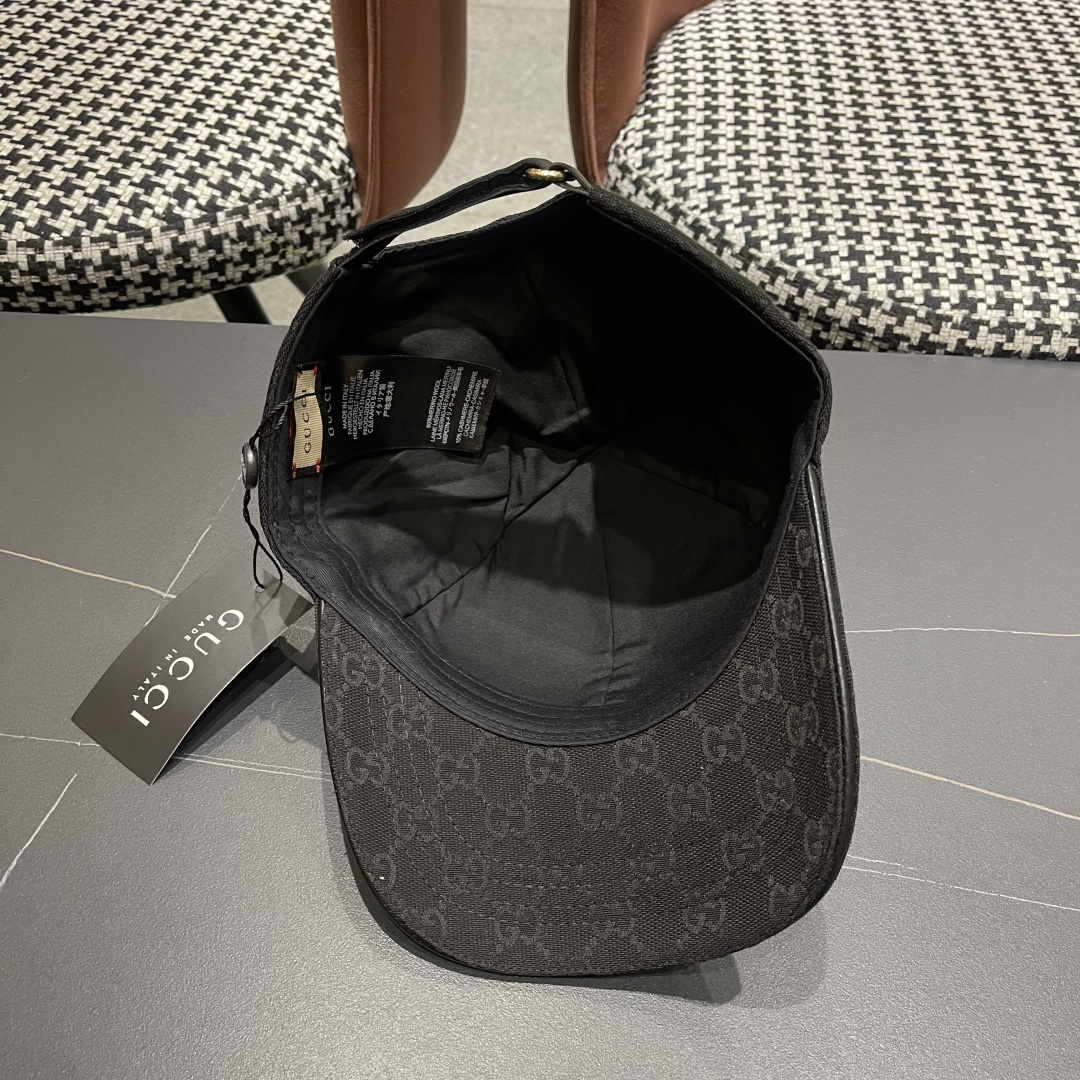 Gucci(古奇)新款原单棒球帽， 北面刺绣！专柜1:1，进口帆布+代购热门，男女可用百搭款，质量超赞！