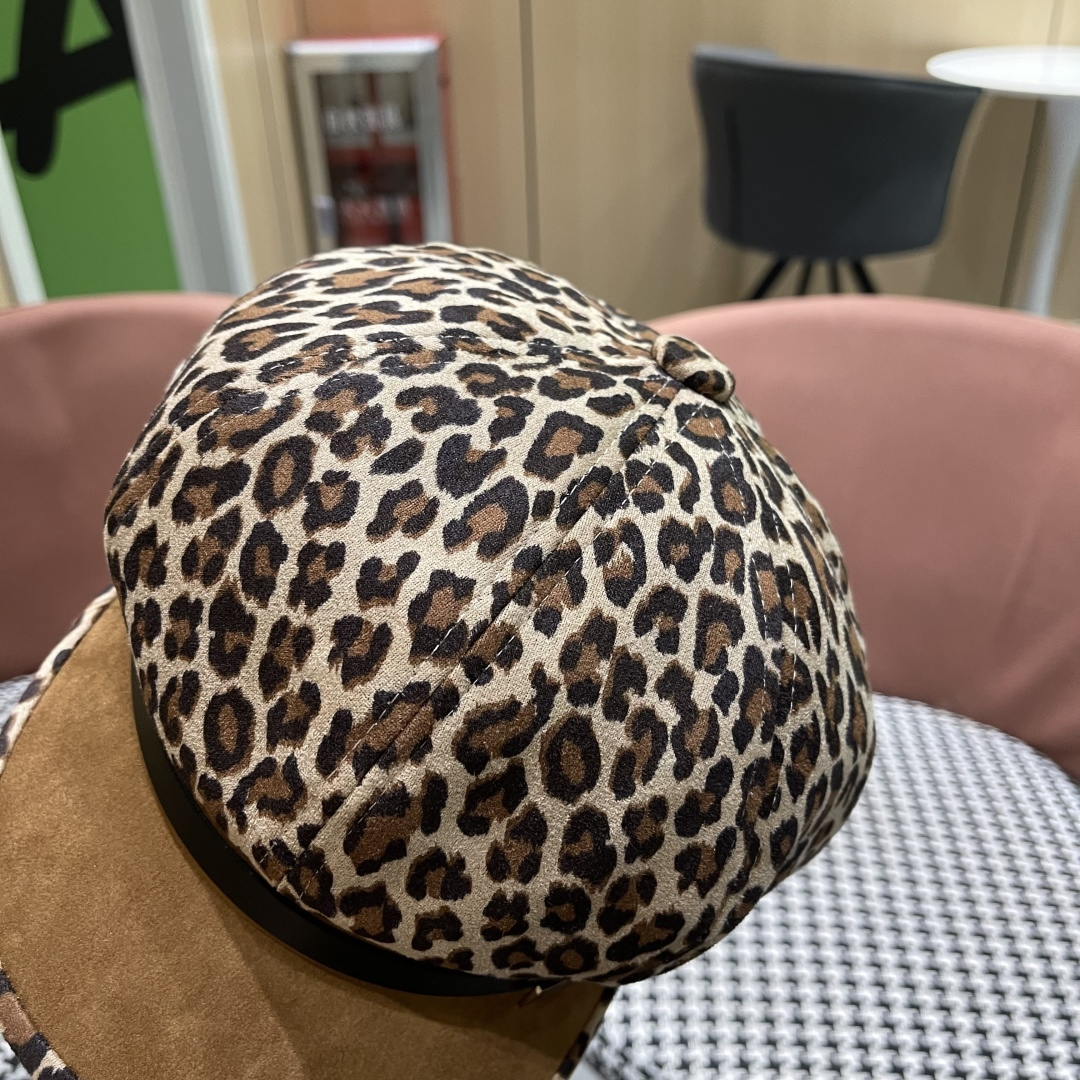 普拉达 2025年新款豹纹拼接八角帽子女春秋季出游百搭显脸小时尚鸭舌帽