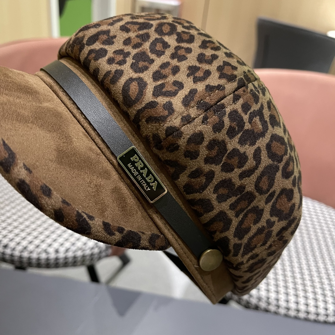 普拉达 2025年新款豹纹拼接八角帽子女春秋季出游百搭显脸小时尚鸭舌帽