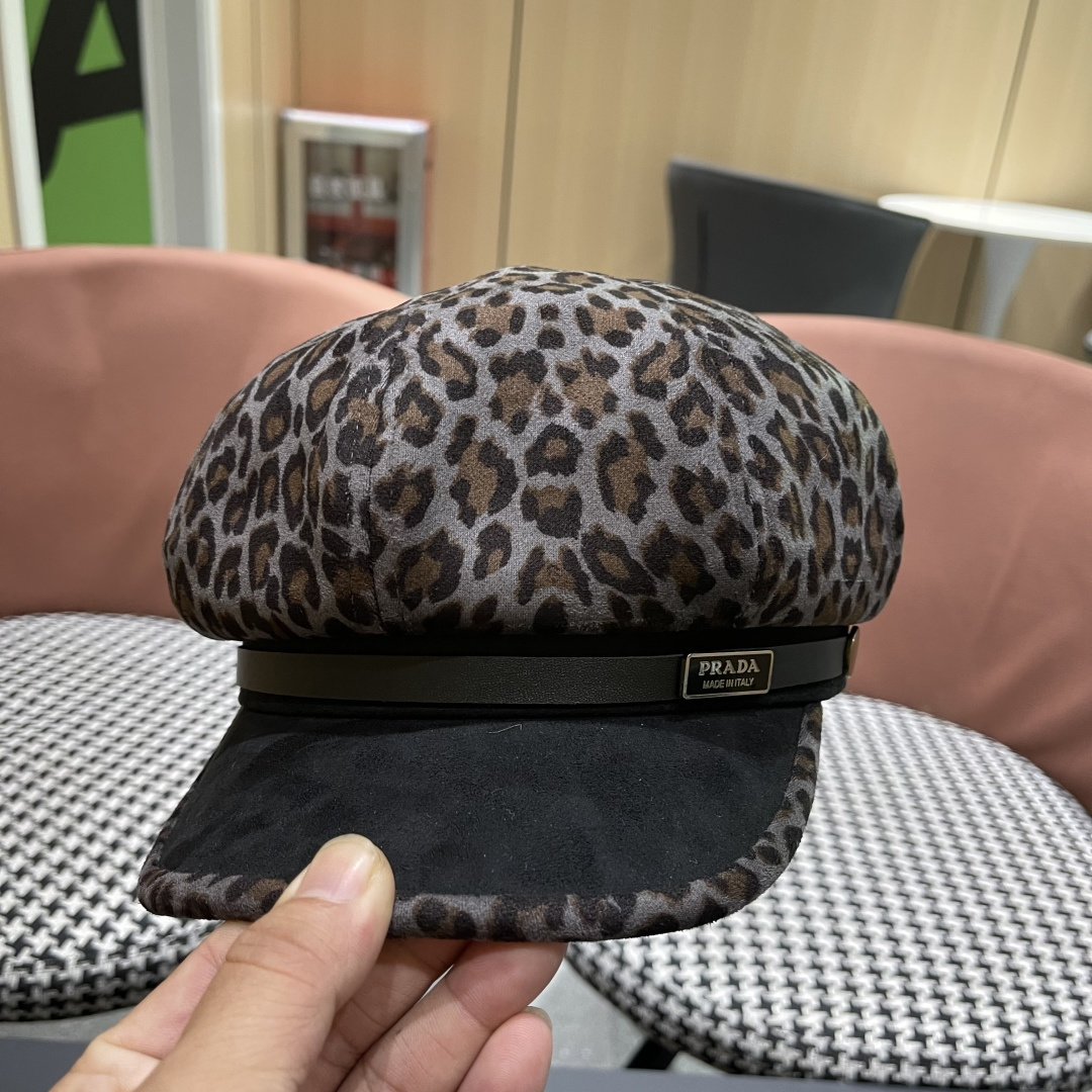 普拉达 2025年新款豹纹拼接八角帽子女春秋季出游百搭显脸小时尚鸭舌帽