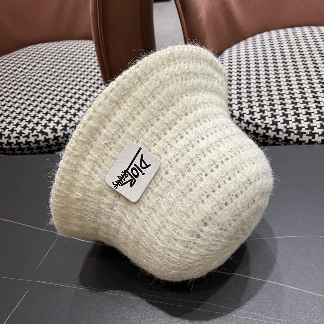  迪奥Dior 纯色复古大头围渔夫帽女2025年新款
秋冬加大加深水桶帽显脸小盆帽