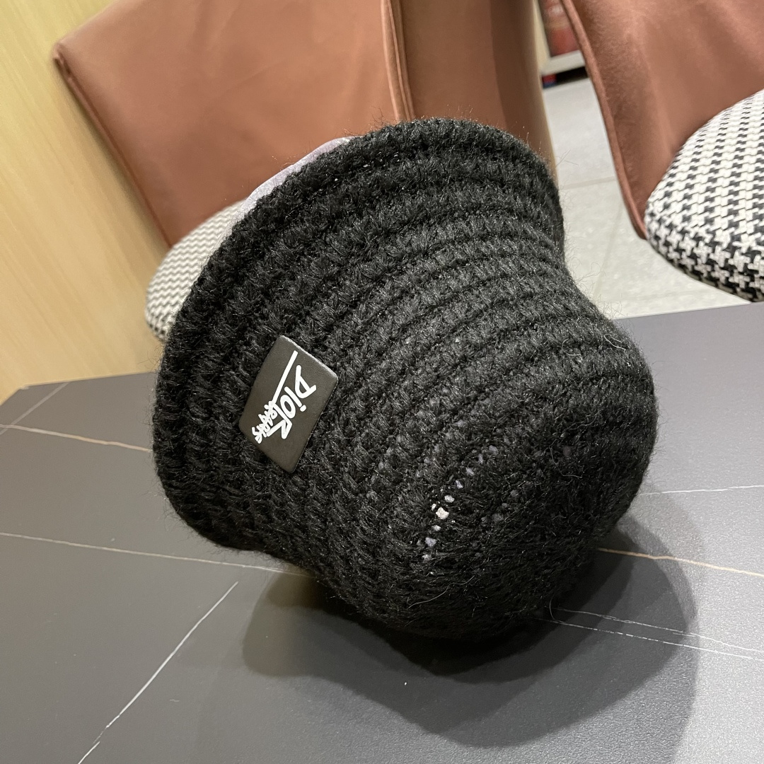  迪奥Dior 纯色复古大头围渔夫帽女2025年新款
秋冬加大加深水桶帽显脸小盆帽