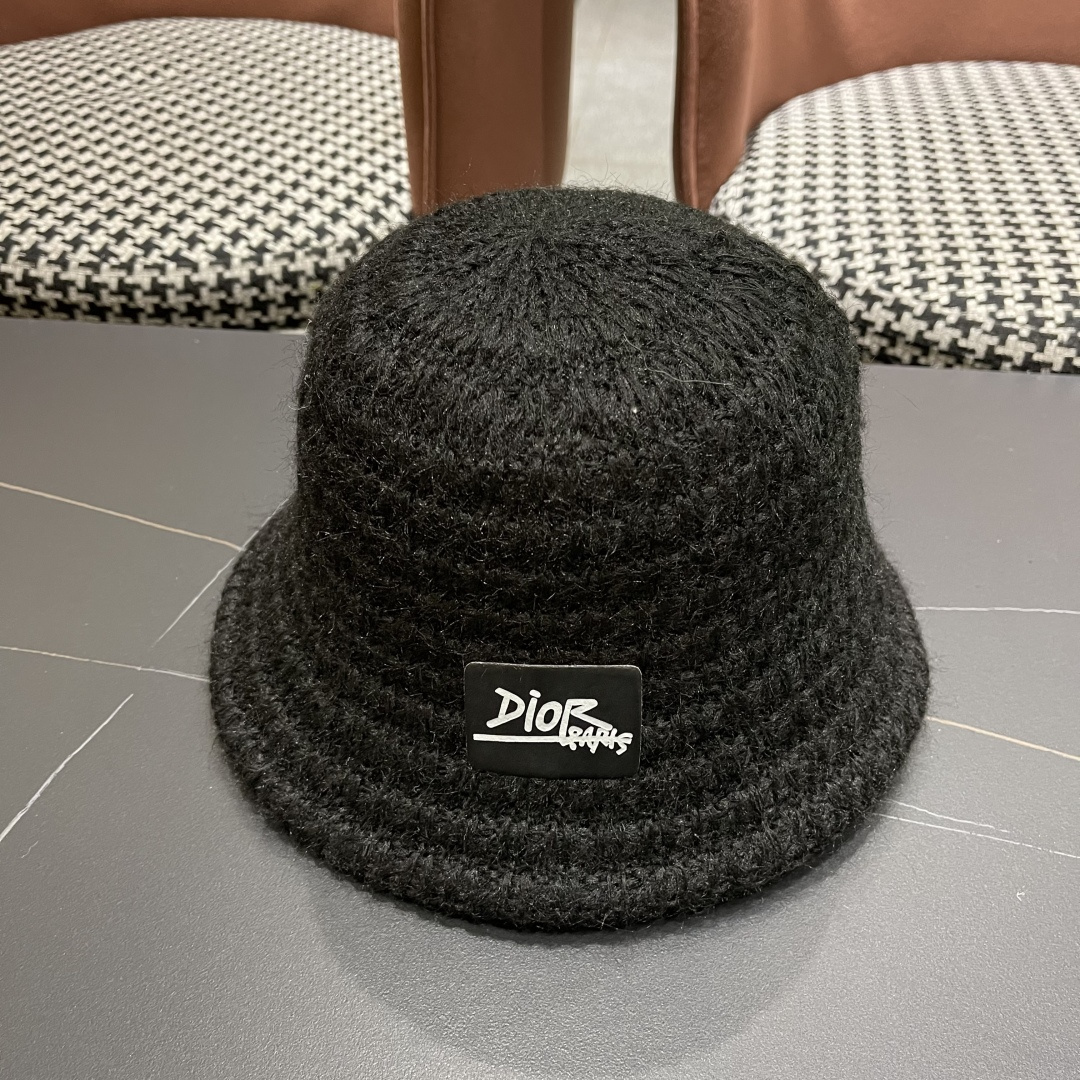 NO:580613,Dior solid color retro large head fisherman hat for women 2025 new autumn and winter enlarged and deepened bucket hat to show face small basin hat fisherman hat baseball cap knitted hat, hat, dior, dior, espadrilles, hats19860909迪奥Dior 纯色复古大头围渔夫帽女2025年新款 秋冬加大加深水桶帽显脸小盆帽帽子渔夫帽棒球帽针织帽,帽子,dior,dior,espadrilles,hats,hat