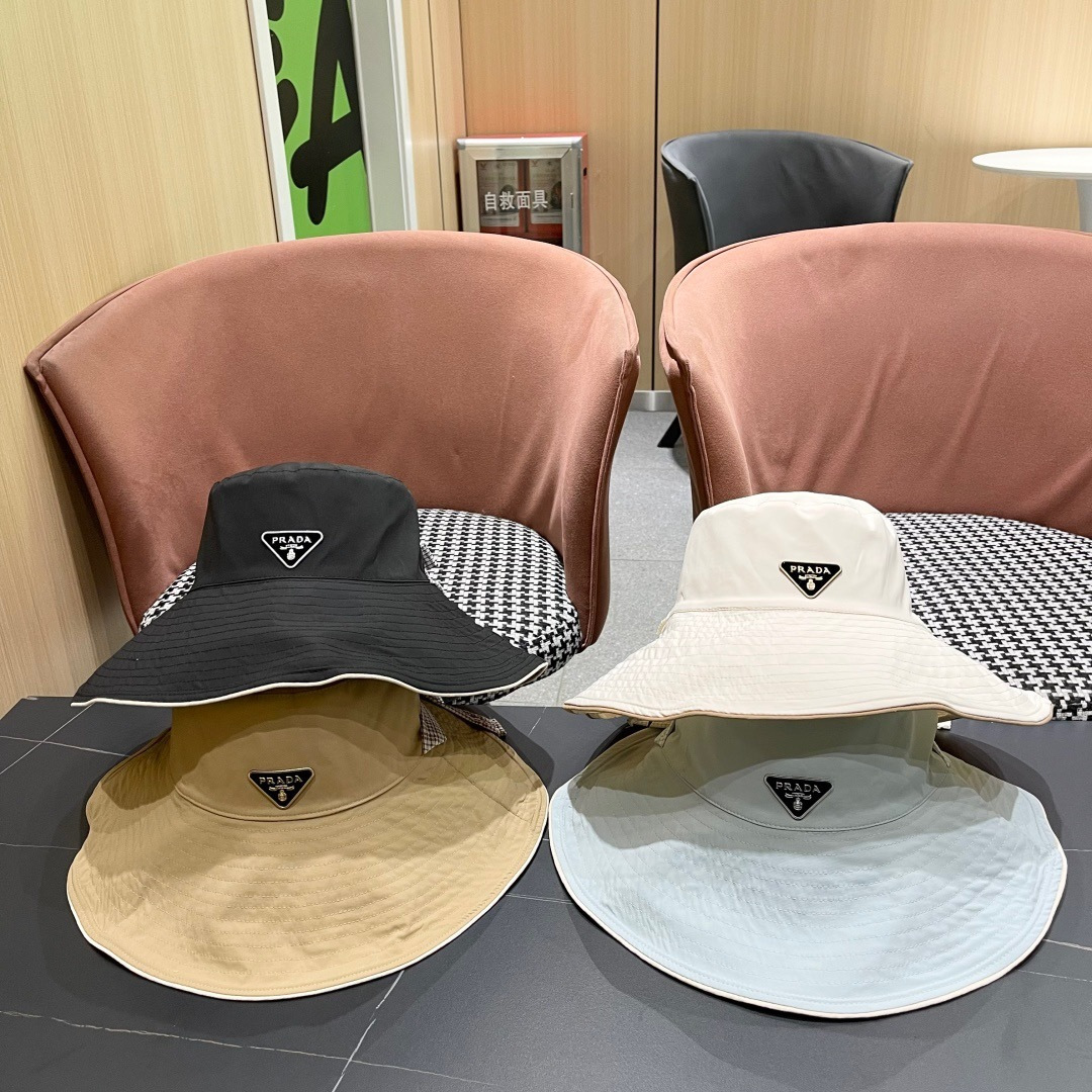  PRADA普拉达韩版系带遮阳帽子女户外夏季双面可戴大帽檐
太阳帽防晒遮脸渔夫帽