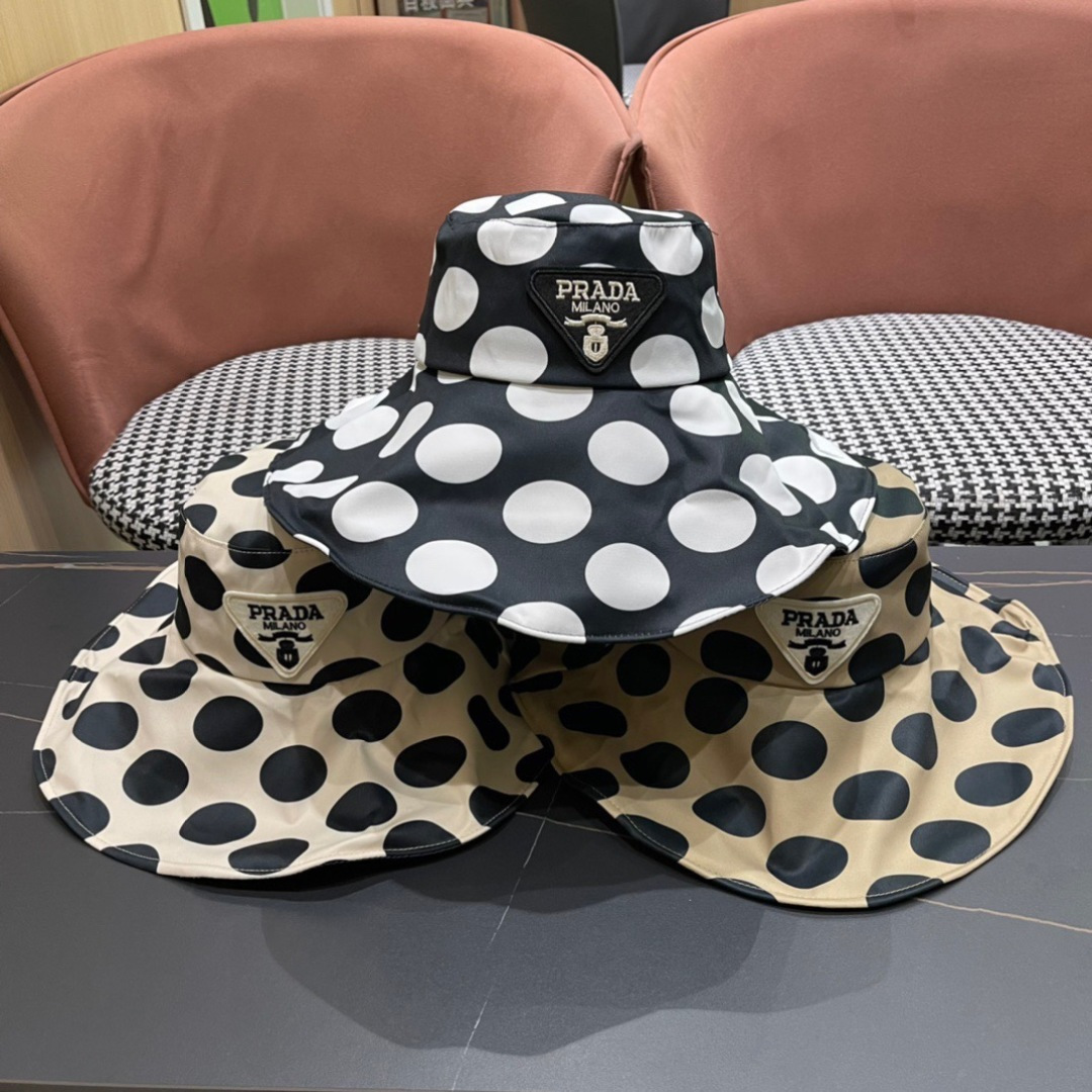 【PRADA普拉达】2024新款波点三角标渔夫帽，大牌款超好搭配，赶紧入手！